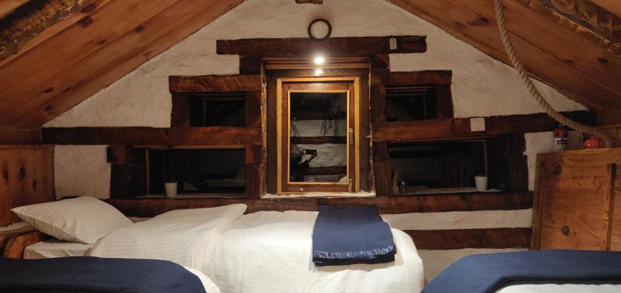 Parvatis Lap Luxury Hostel & Camps Kasol Exterior photo