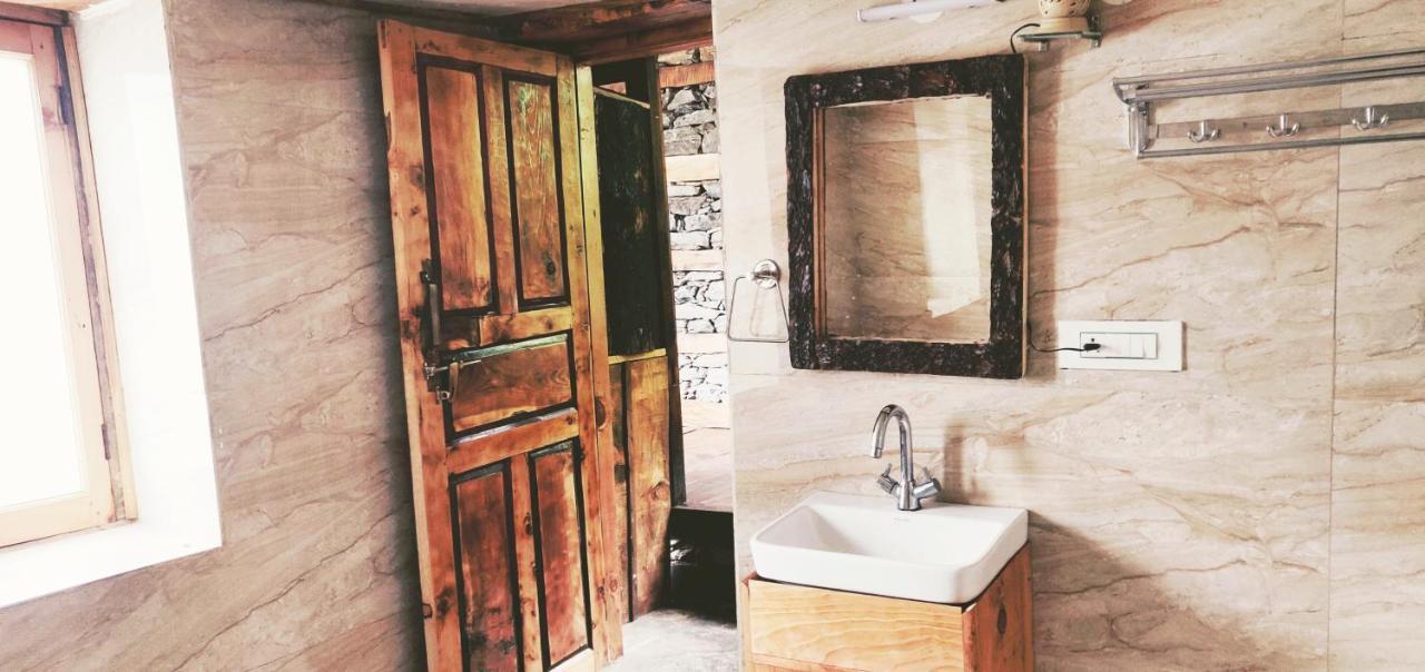 Parvatis Lap Luxury Hostel & Camps Kasol Exterior photo