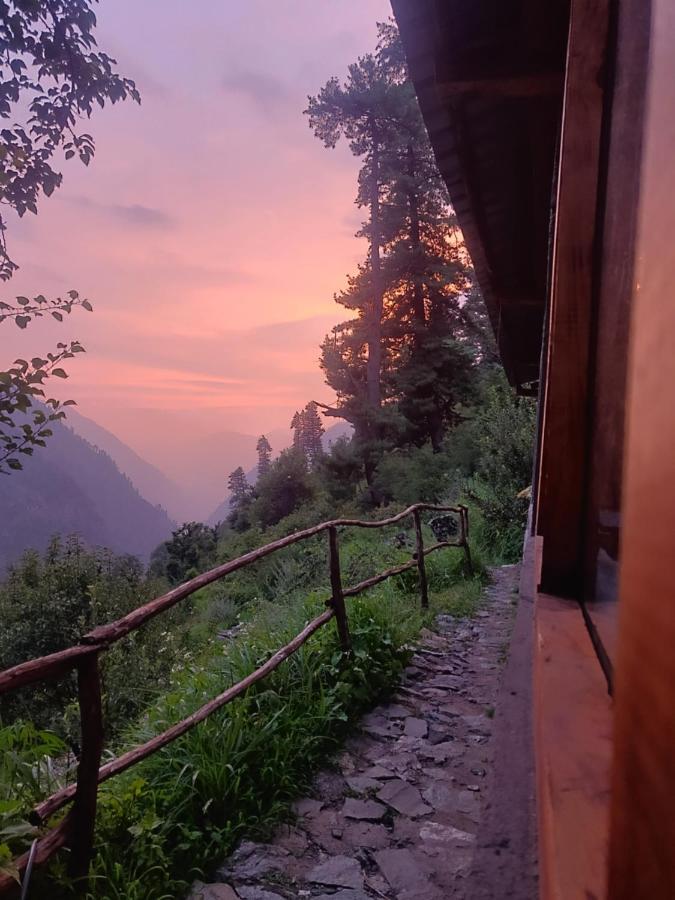 Parvatis Lap Luxury Hostel & Camps Kasol Exterior photo